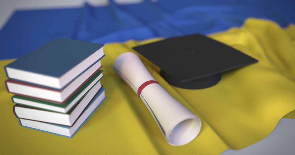 Куди звертатися для відновлення атестата
